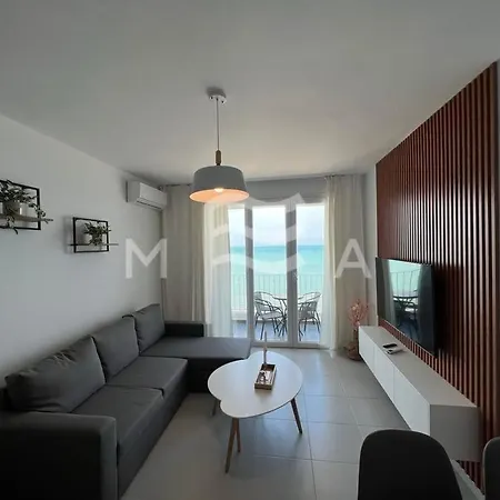 Essential 516 * Durrës