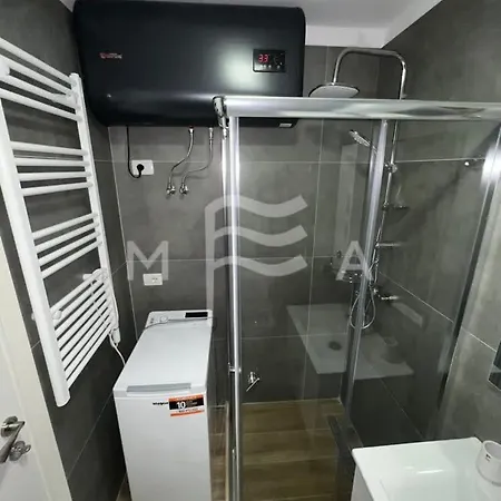 Essential 516 Appartamento Durrës